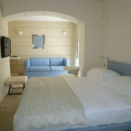 Blu Capri 5*