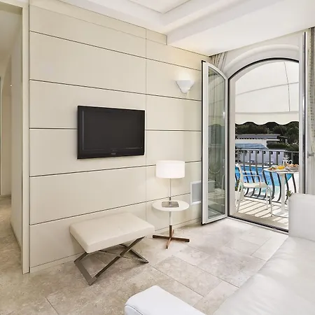 Hotel Blu Capri 5*